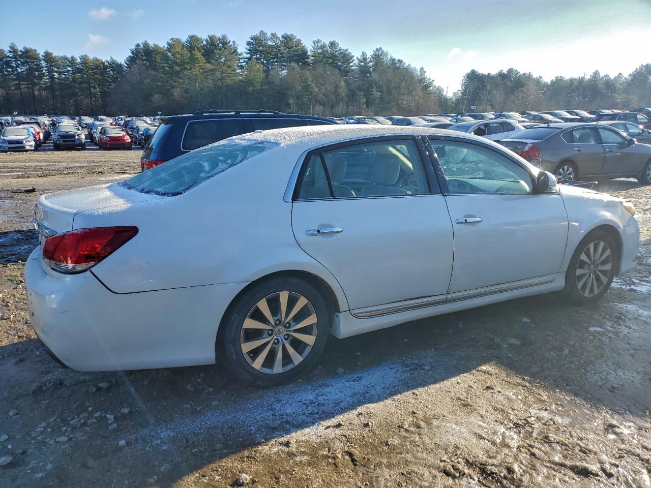 TOYOTA AVALON BASE