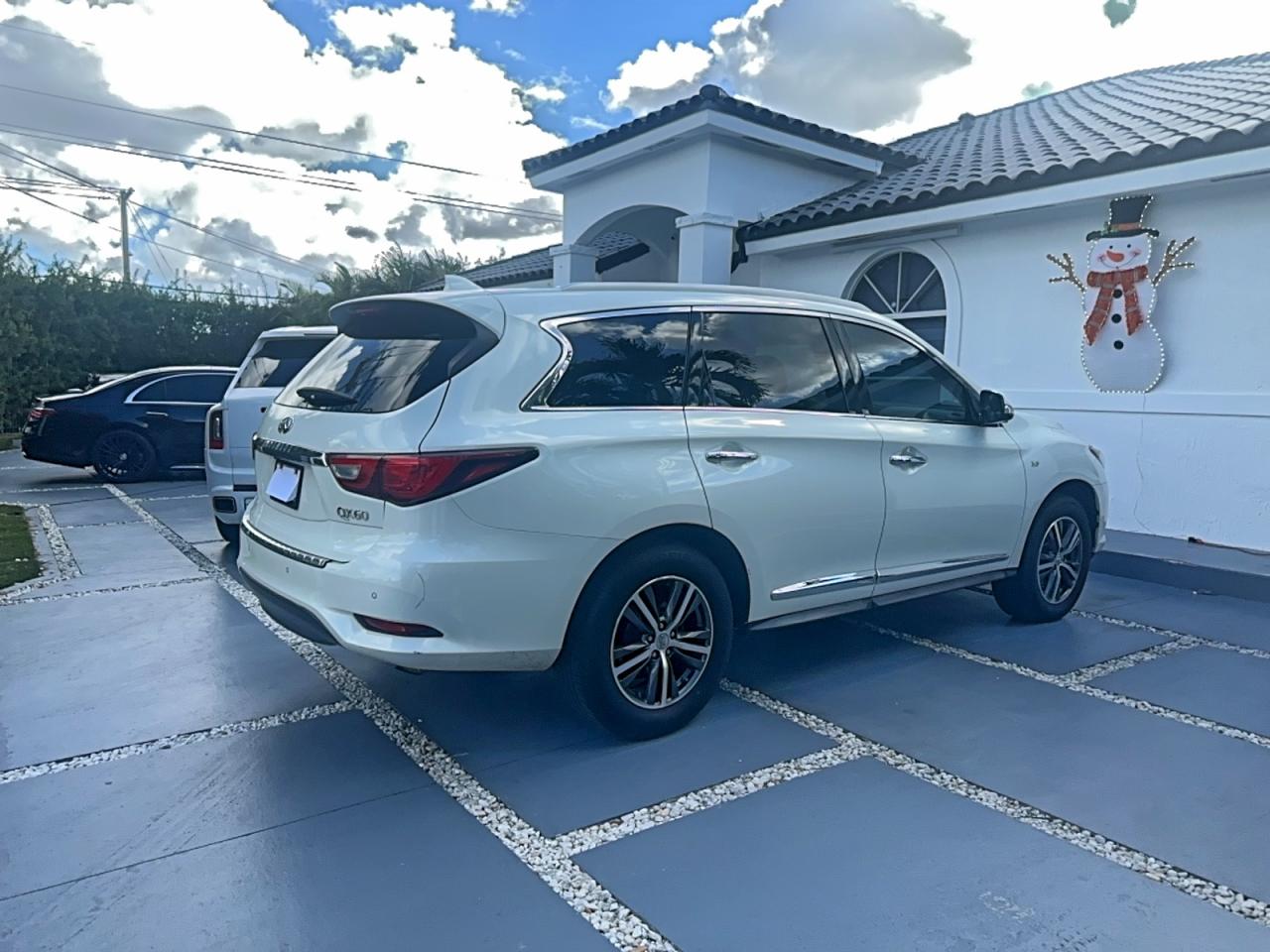 INFINITI QX60