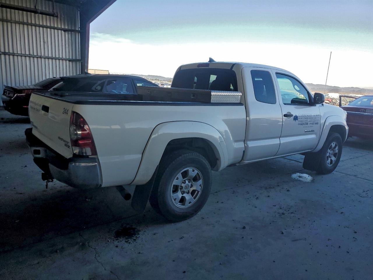 TOYOTA TACOMA PRERUNNER ACCESS CAB