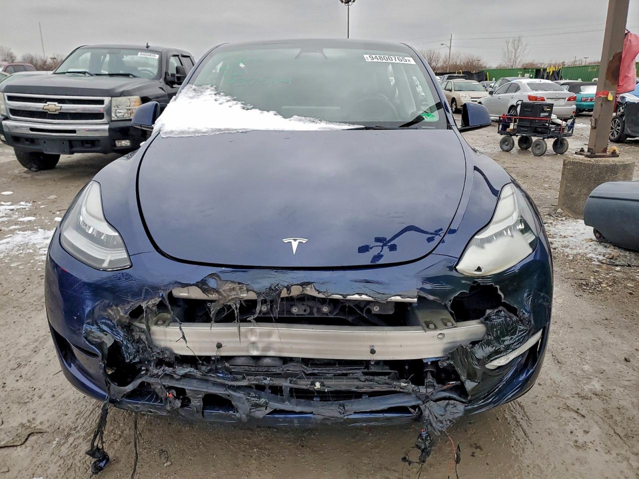 TESLA MODEL Y