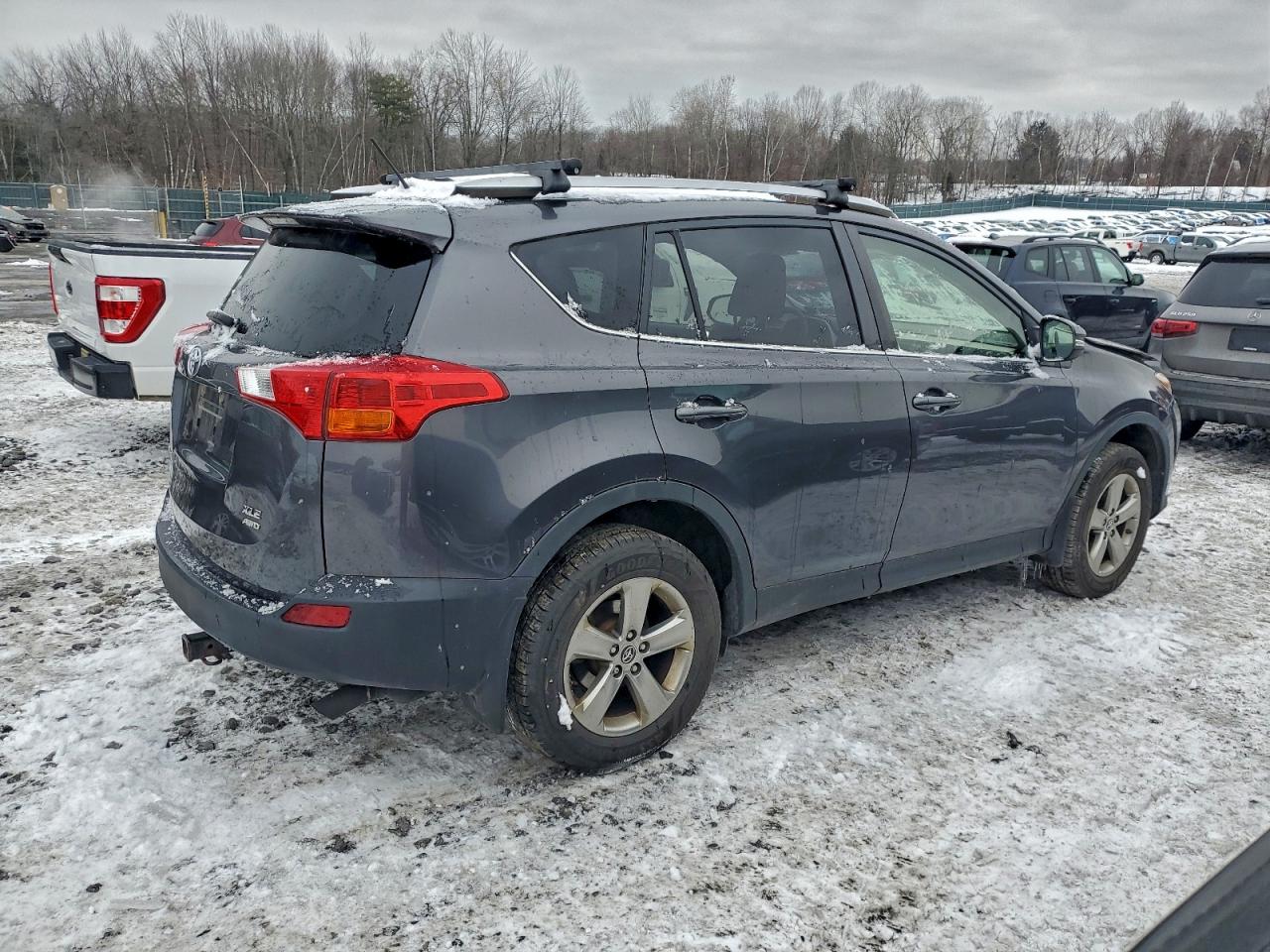 TOYOTA RAV4 XLE