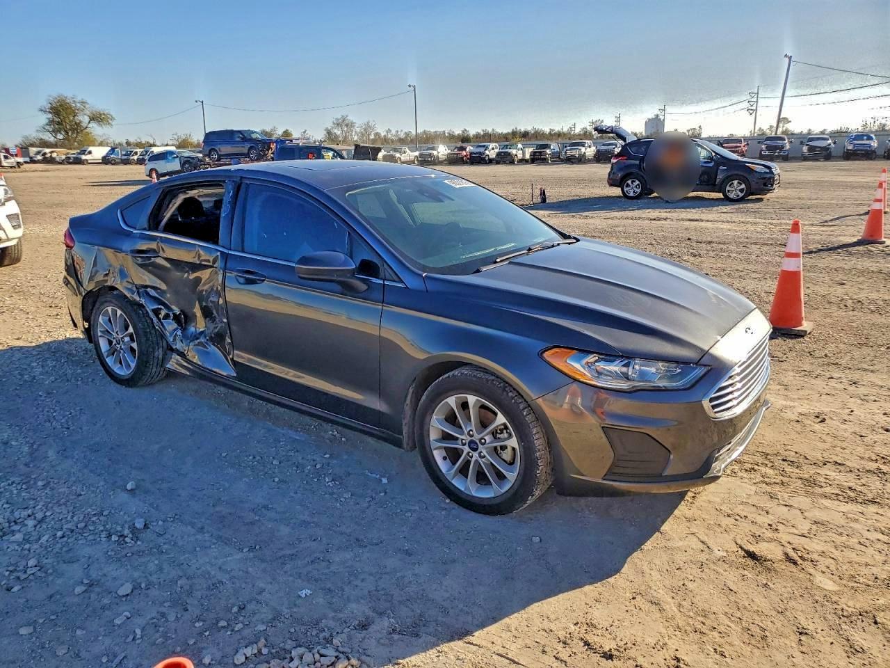 Lot #3309293615 2020 FORD FUSION SE
