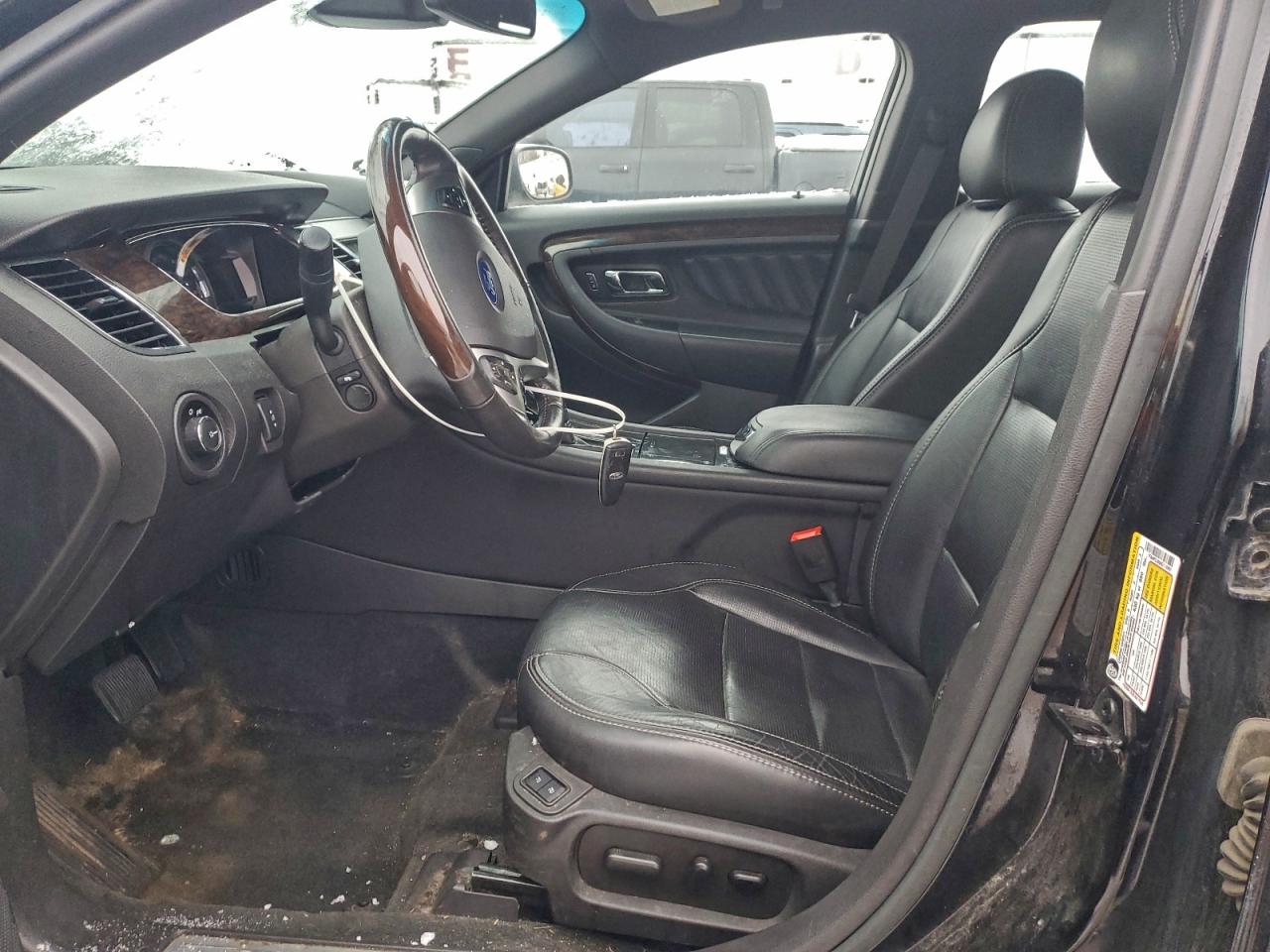 Lot #3308309167 2017 FORD TAURUS LIM