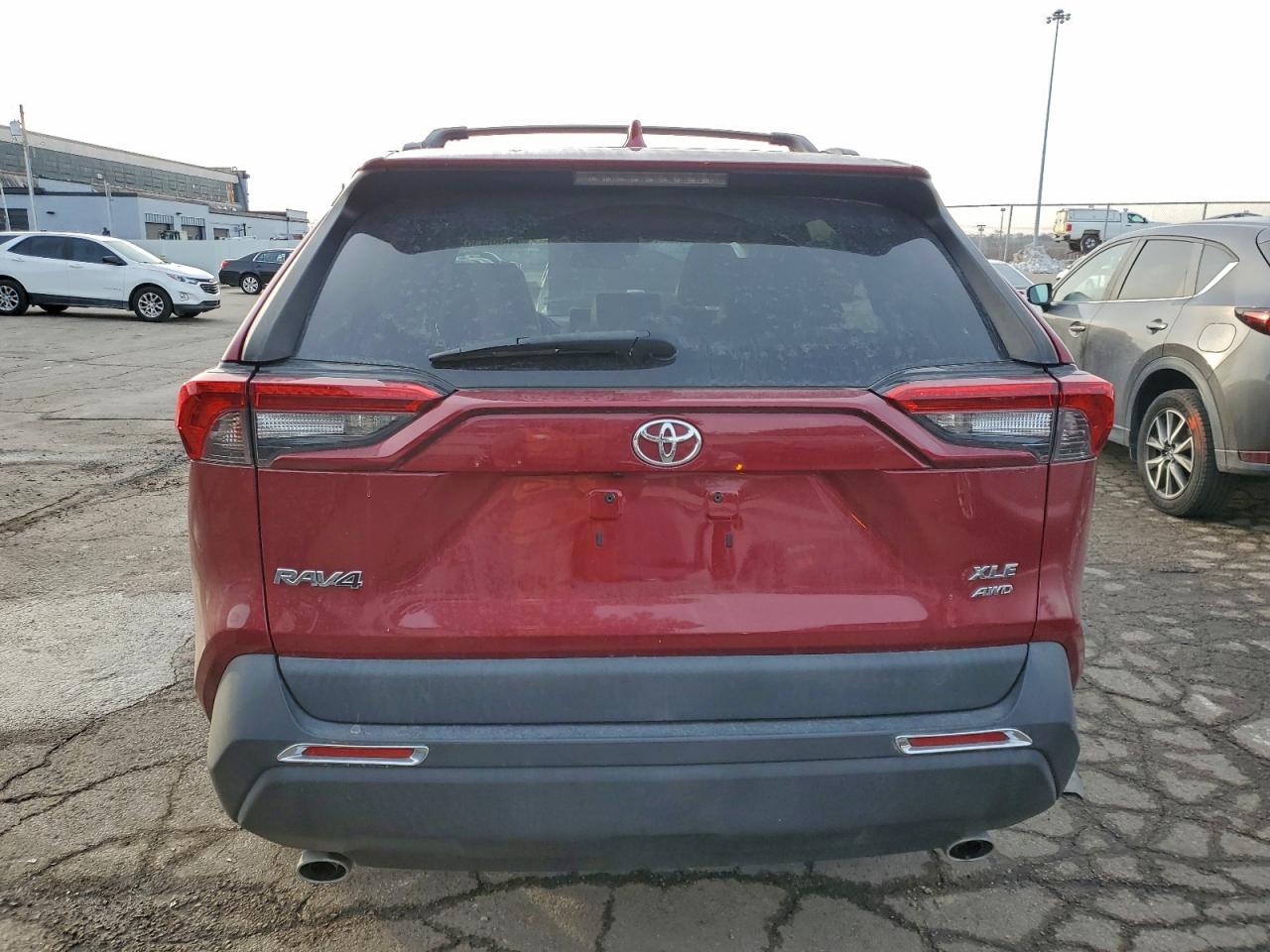 TOYOTA RAV4 XLE PREMIUM