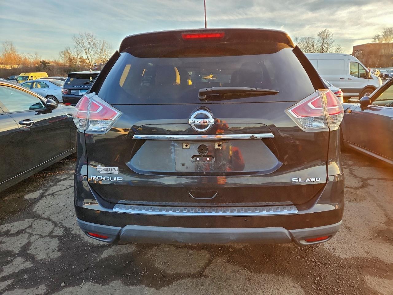 Lot #3304515543 2016 NISSAN ROGUE S