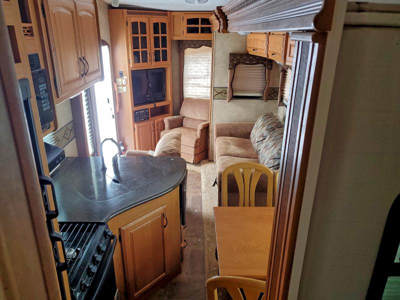 2011 KEYSTONE LAREDO #3301851982