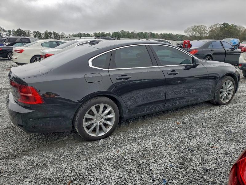 2017 VOLVO S90 T6 MOM #3310416971