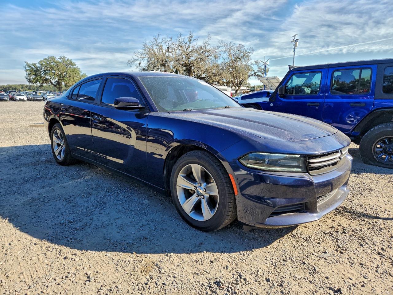 Lot #3318878971 2015 DODGE CHARGER SE