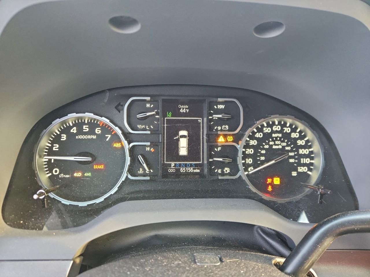 TOYOTA TUNDRA DOUBLE CAB SR