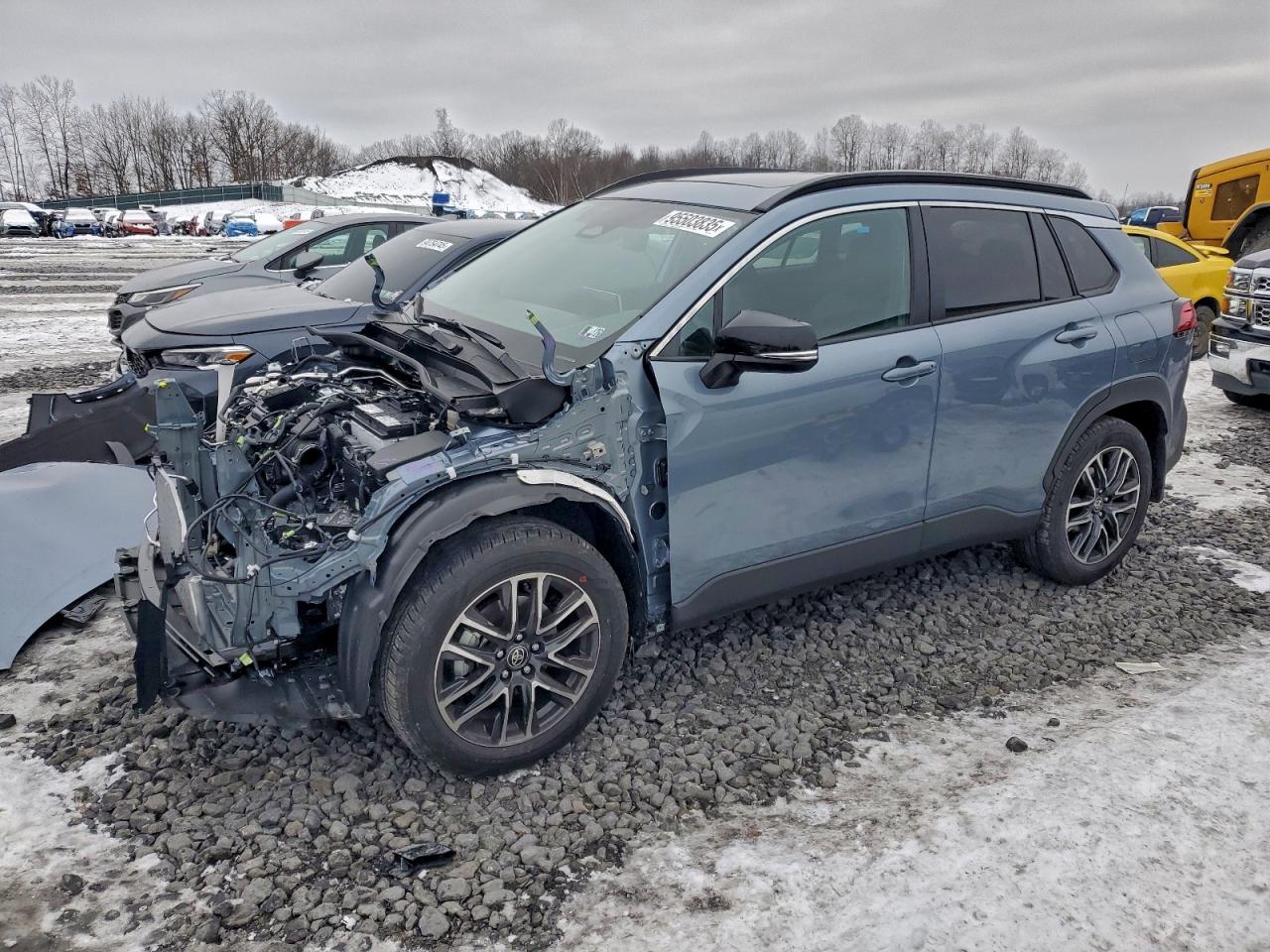 TOYOTA COROLLA CROSS XLE