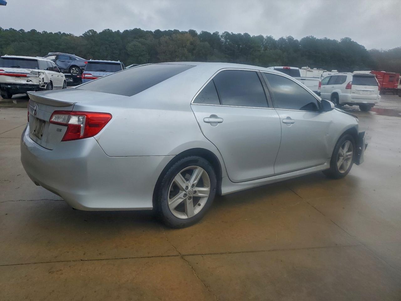 TOYOTA CAMRY L