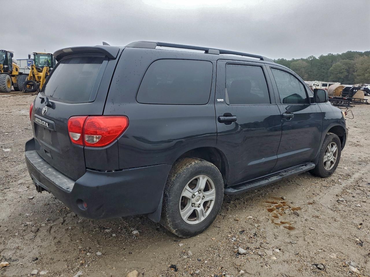 TOYOTA SEQUOIA SR5