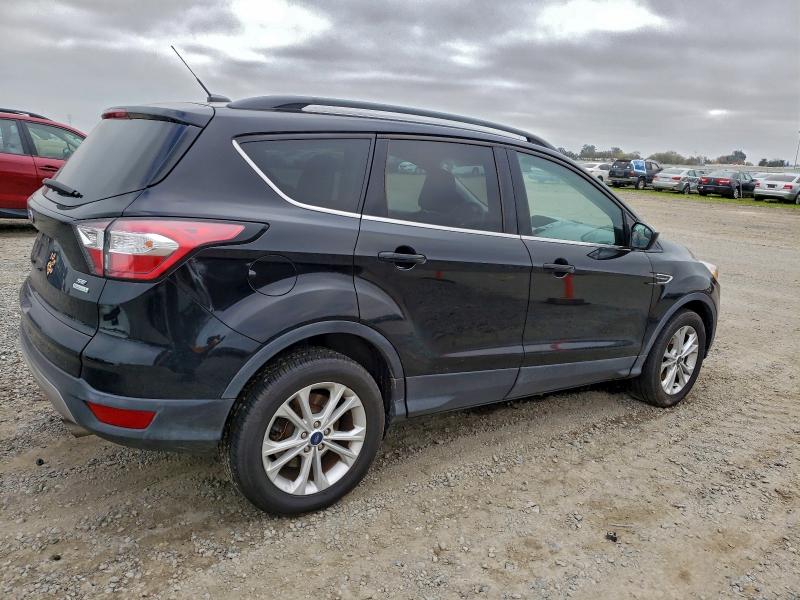 2018 FORD ESCAPE SE #3301729352