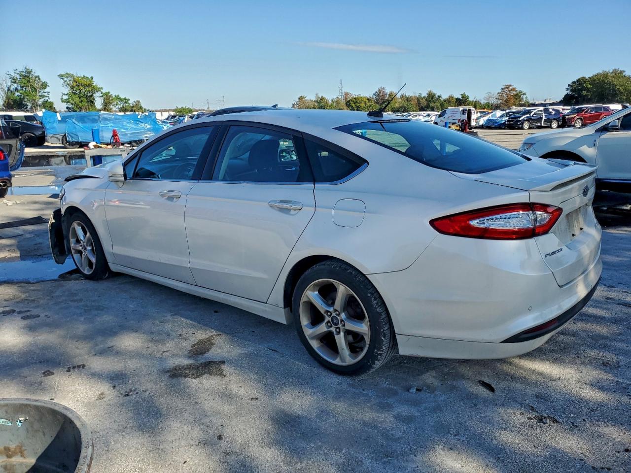 FORD FUSION SE