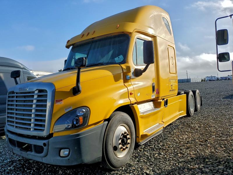 2014 FREIGHTLINER CASCADIA 1 #3311730229