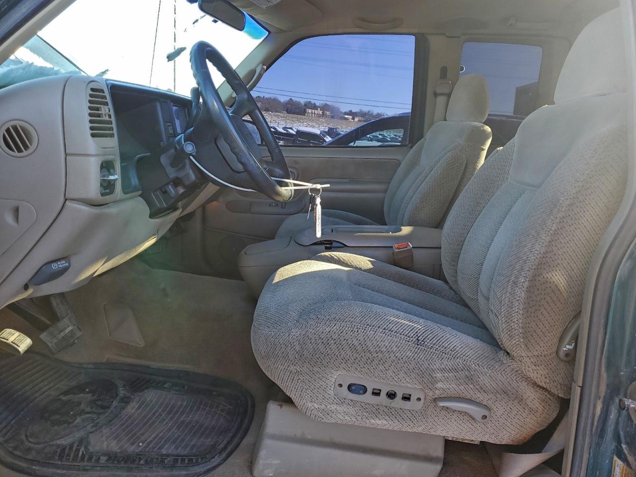 Lot #3301810357 1998 CHEVROLET GMT-400 K1