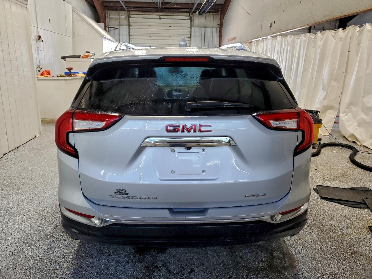 Lot #3310438336 2022 GMC TERRAIN SL