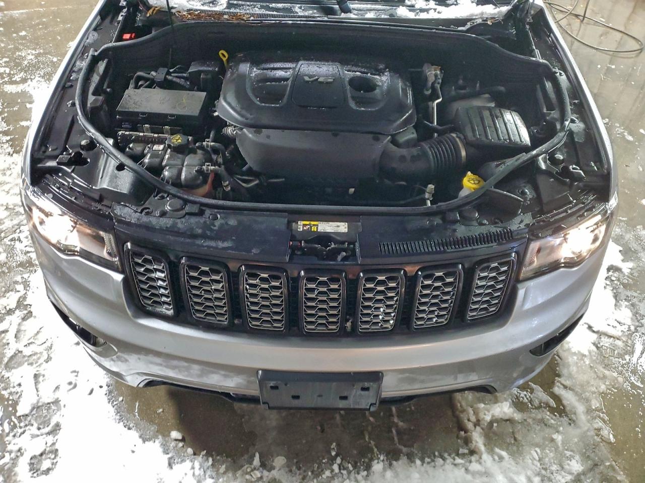 JEEP GRAND CHEROKEE LAREDO