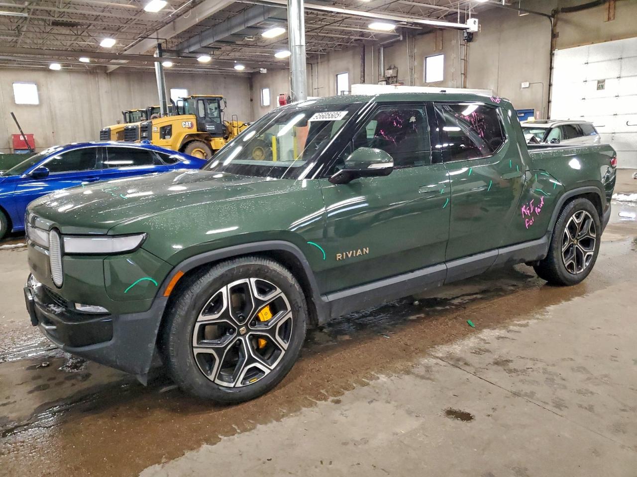 RIVIAN R1T LAUNCH EDITION