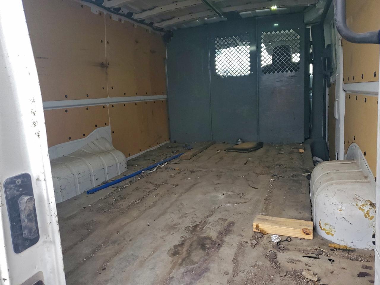 NISSAN NV1500 1500 S