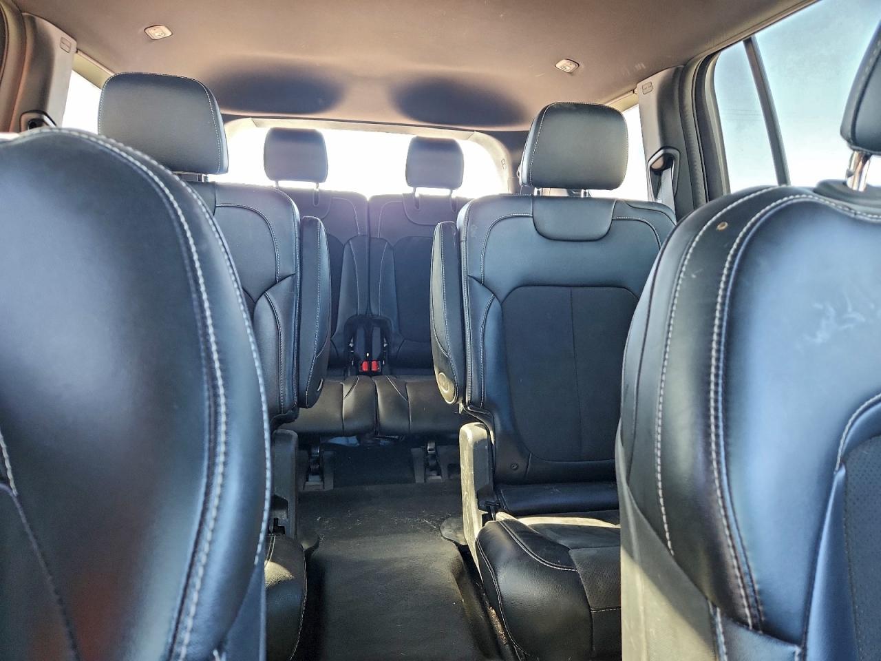 JEEP GRAND CHEROKEE L LAREDO