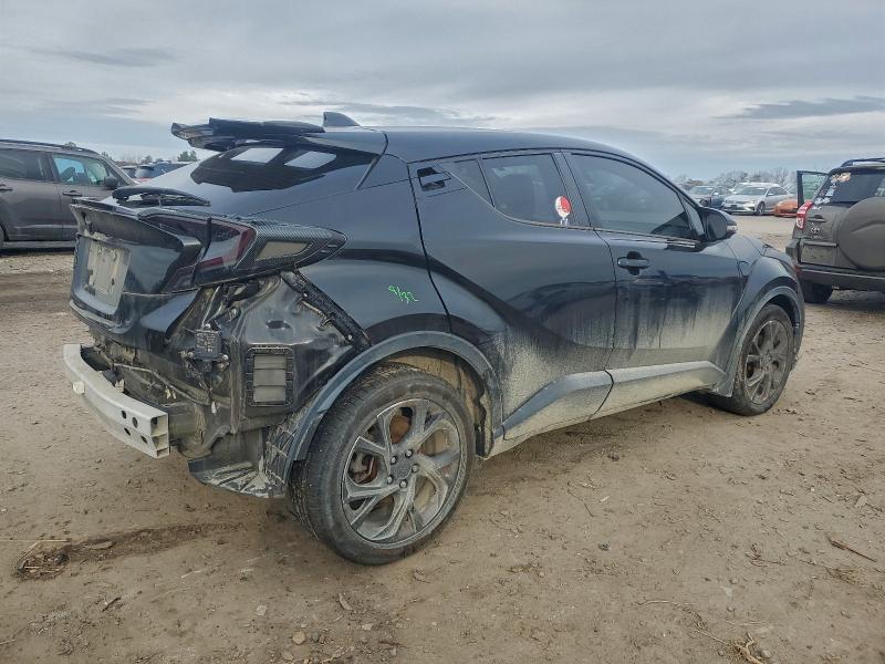 2020 TOYOTA C-HR XLE #3310593047