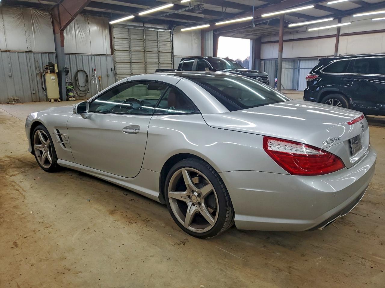 MERCEDES-BENZ SL-CLASS 550