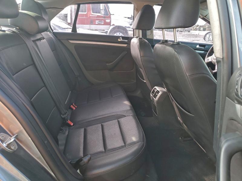 2010 VOLKSWAGEN JETTA SE #3309354001