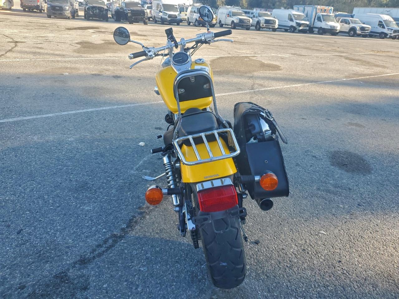 Lot #3316061269 2002 HONDA VT750 DC