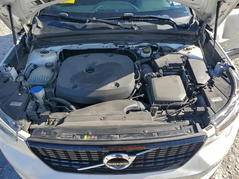 2020 VOLVO XC40 T5 R- #3304015664