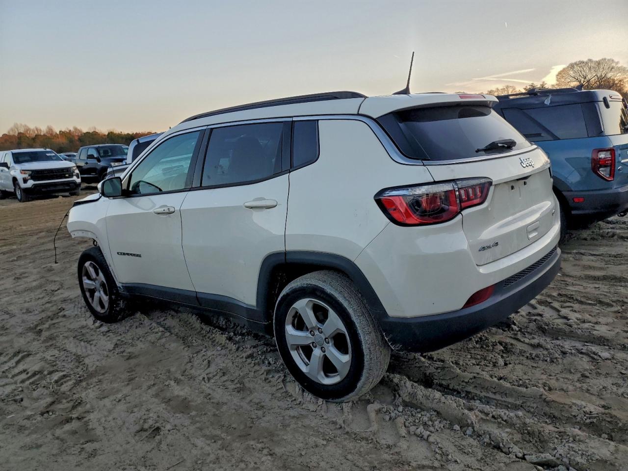 JEEP COMPASS LATITUDE