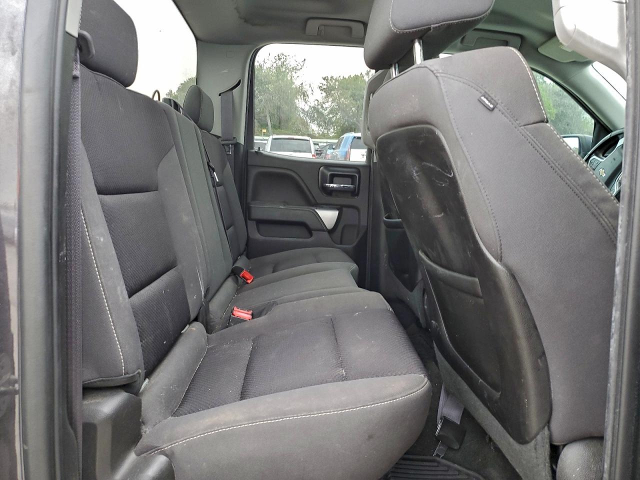 CHEVROLET SILVERADO C1500 LT