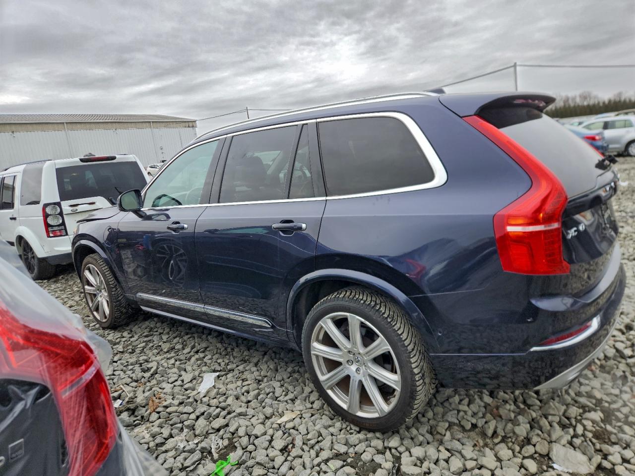 VOLVO XC90 T8