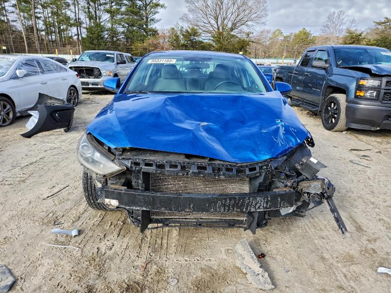 2017 HYUNDAI ELANTRA #3310394954