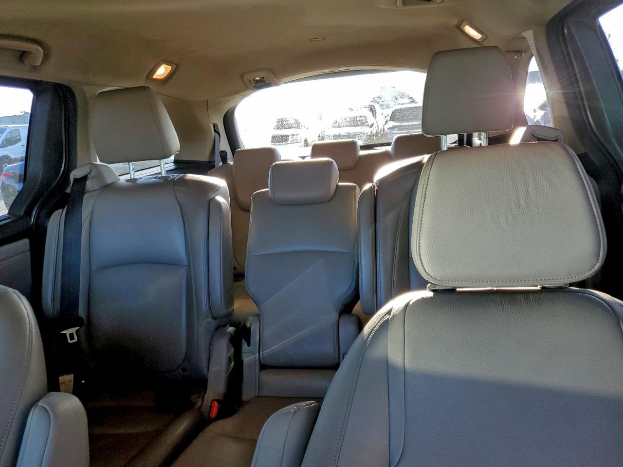 Lot #3311602350 2018 HONDA ODYSSEY EX