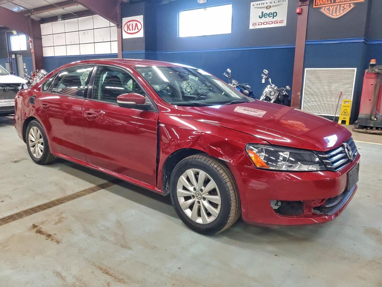 Lot #3315691720 2015 VOLKSWAGEN PASSAT S