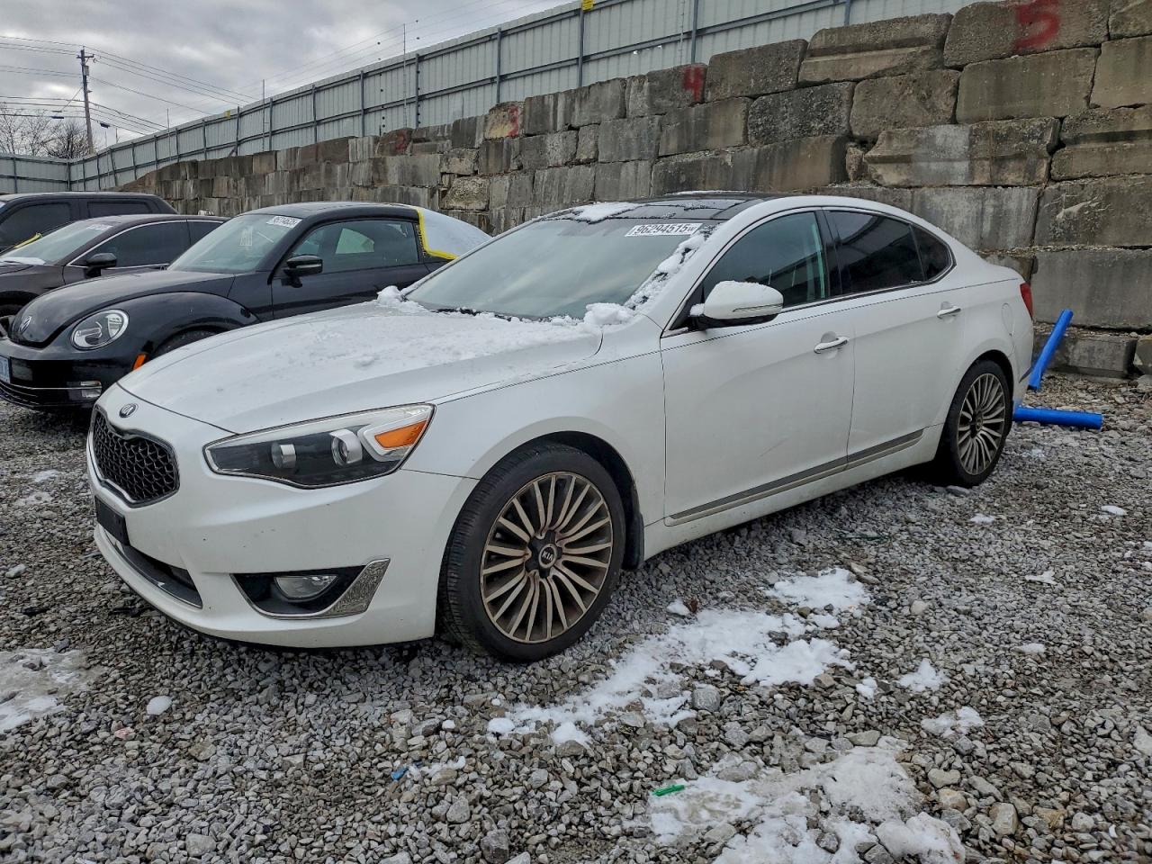 KIA CADENZA PREMIUM