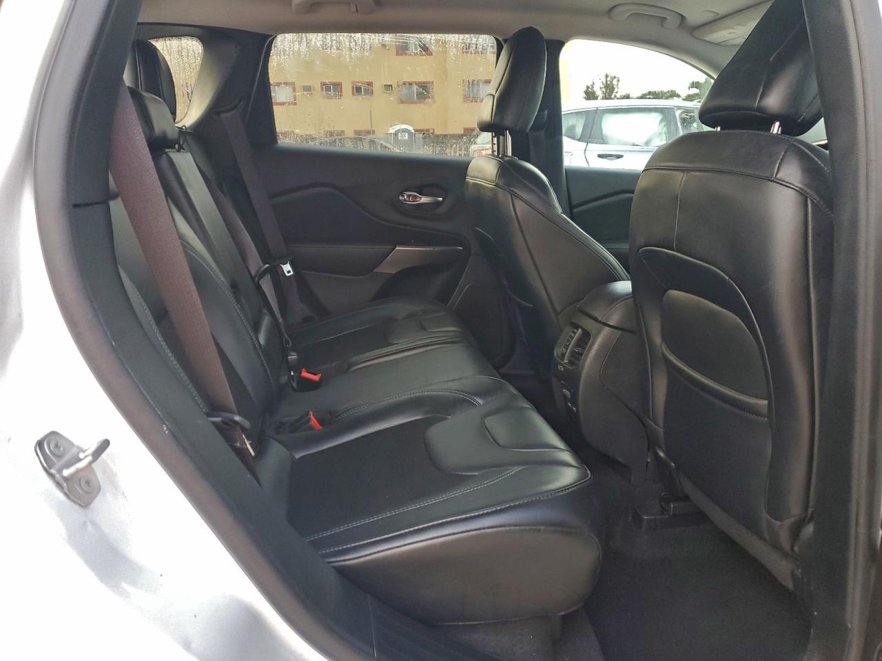 JEEP GRAND CHEROKEE LATITUDE PLUS