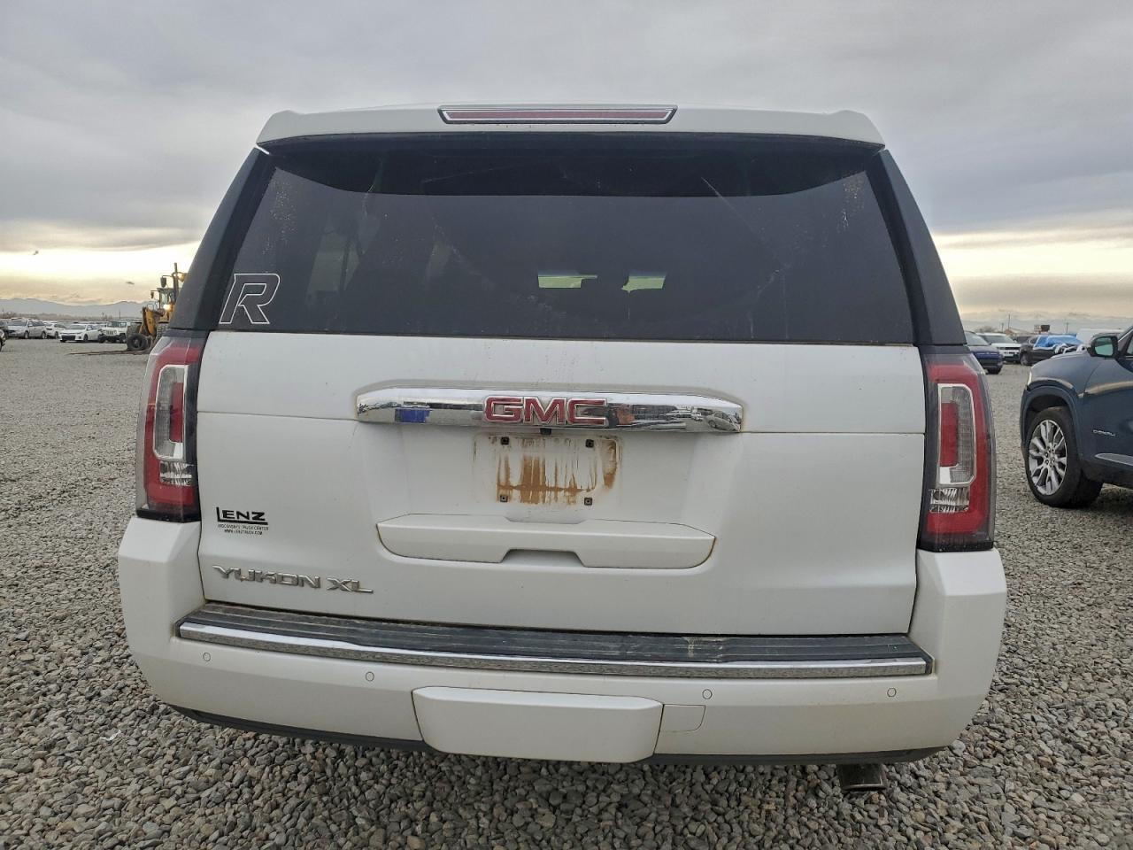 GMC YUKON DENALI