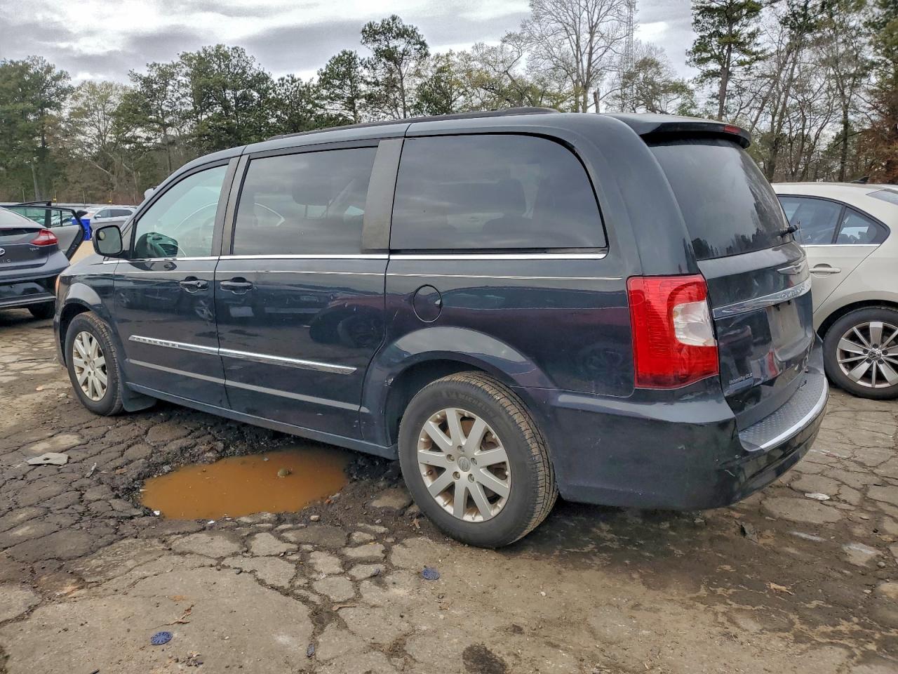 CHRYSLER TOWN & COUNTRY TOURING