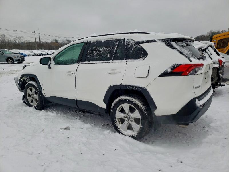 2021 TOYOTA RAV4 XLE #3305482077