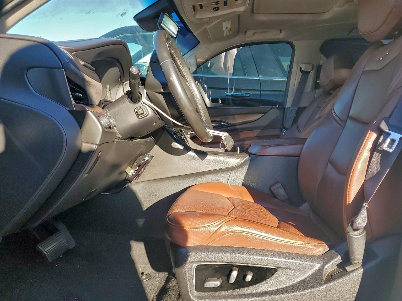 CADILLAC ESCALADE ESV PREMIUM