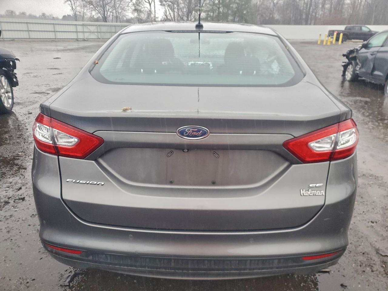 FORD FUSION SE