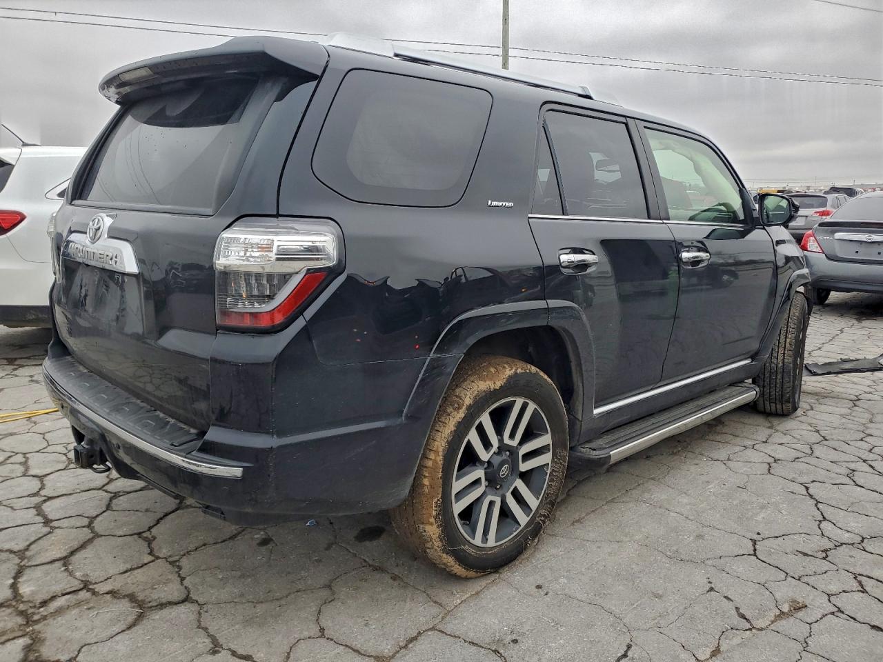 TOYOTA 4RUNNER SR5/SR5 PREMIUM
