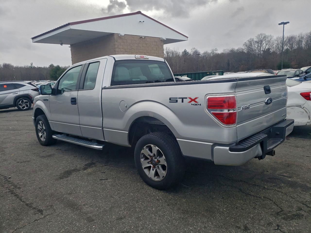 FORD F-150 SUPER CAB