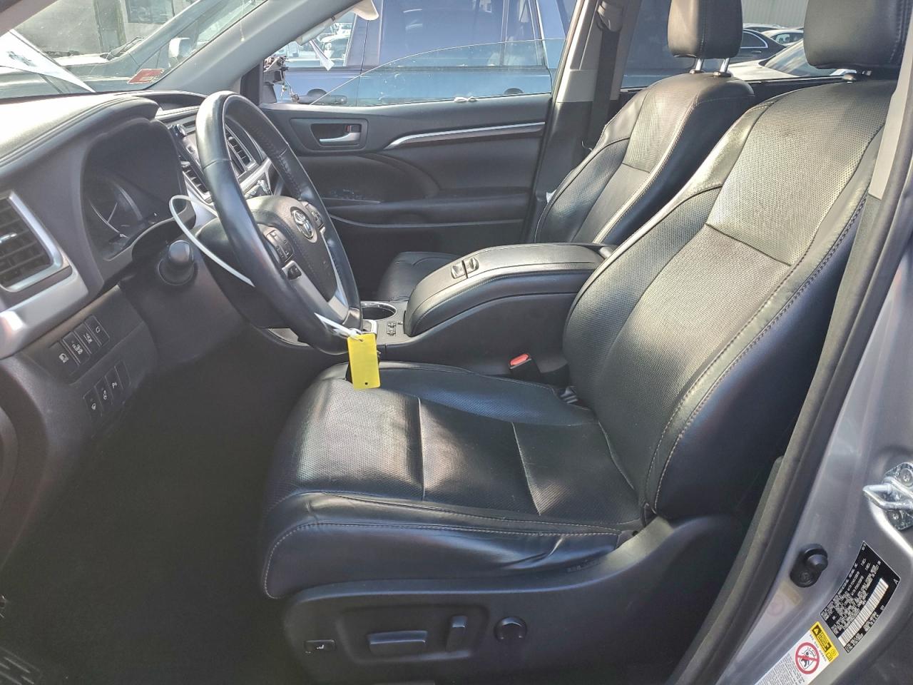 TOYOTA HIGHLANDER LIMITED