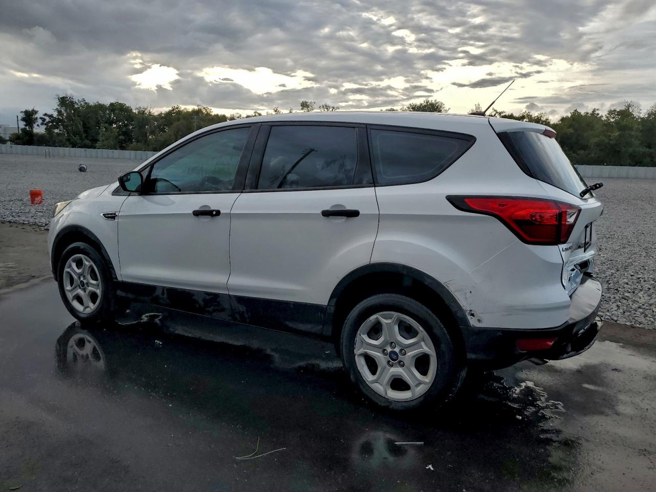 FORD ESCAPE S