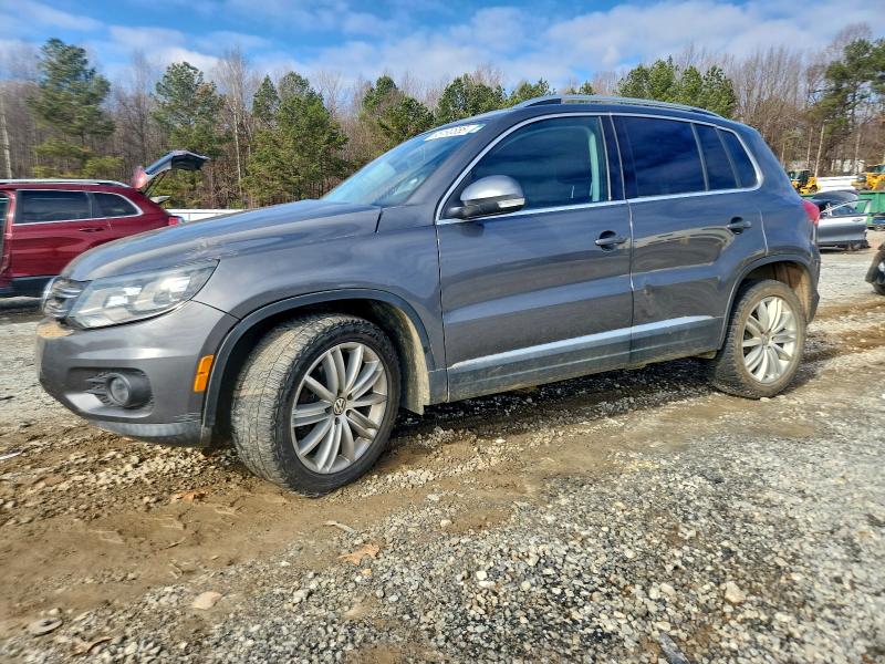 2016 VOLKSWAGEN TIGUAN S #3303815420