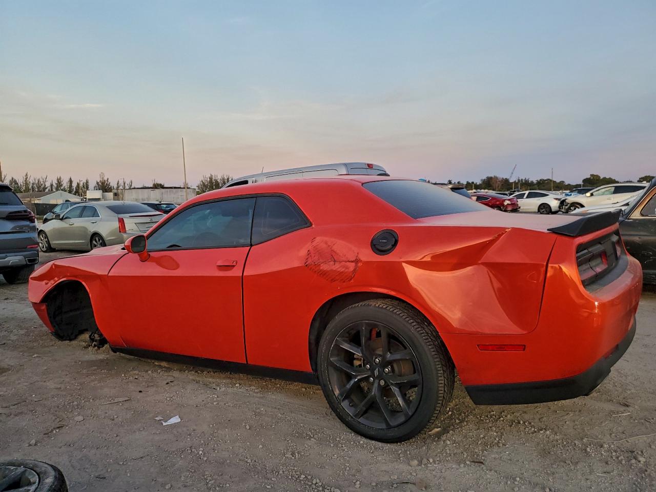 DODGE CHALLENGER SXT