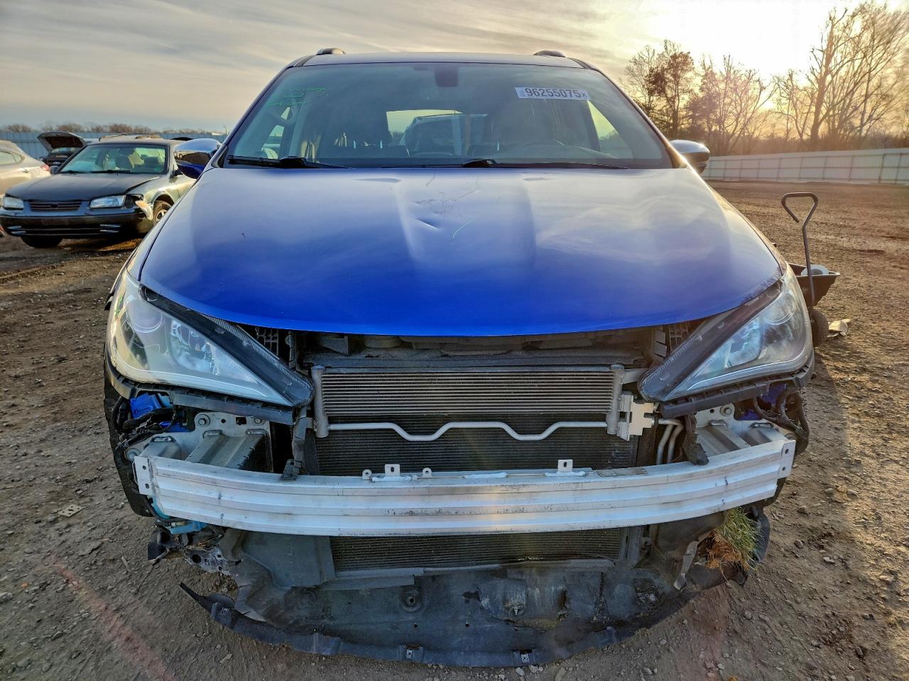 CHRYSLER PACIFICA LIMITED